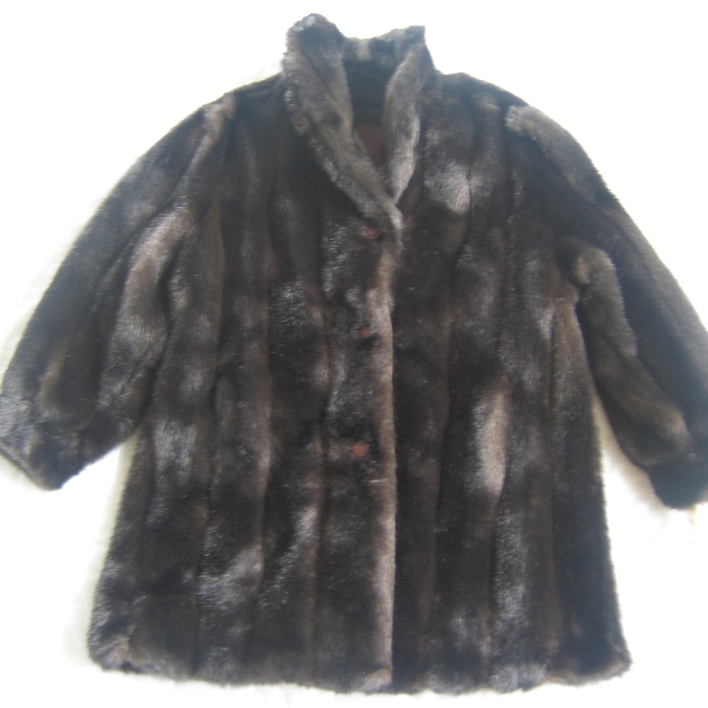 NWT Gallery faux mink fur coat